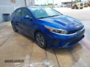 ✅ 2023 Kia Forte LXS • VIN: 3KPF24AD4PE683562 • Lot: 42320002. Wystawiony na IAAI z przebiegiem 29 095 mil. Bezpłatny archiwum sprzedaży aukcyjnych z USA i szczegółowy raport historii pojazdu na DreamBid. Zdjęcie 1.