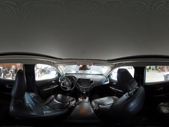 ✅ 2018 Jeep Cherokee Limited • VIN: 1C4PJMDB0JD607329 • Lot: 42446238. Wystawiony na IAAI z przebiegiem 115 382 mil. Bezpłatny archiwum sprzedaży aukcyjnych z USA i szczegółowy raport historii pojazdu na DreamBid. Zdjęcie 18.