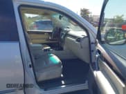 ✅ 2016 Lexus GX 460 • VIN: JTJBM7FX8G5136655 • Lot: 43202248. Wystawiony na IAAI z przebiegiem 127 916 mil. Bezpłatny archiwum sprzedaży aukcyjnych z USA i szczegółowy raport historii pojazdu na DreamBid. Zdjęcie 5.