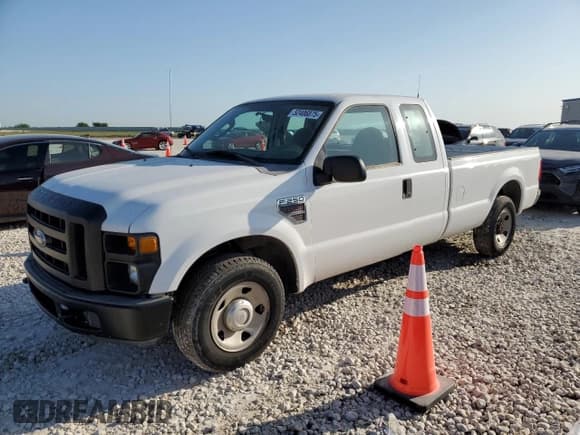 ✅ 2010 Ford F-250 • VIN: 1FTSX2AR4AEA19958 • Lot: 52406875. Wystawiony na Copart z przebiegiem 122 350 mil. Bezpłatny archiwum sprzedaży aukcyjnych z USA i szczegółowy raport historii pojazdu na DreamBid. Zdjęcie 1.
