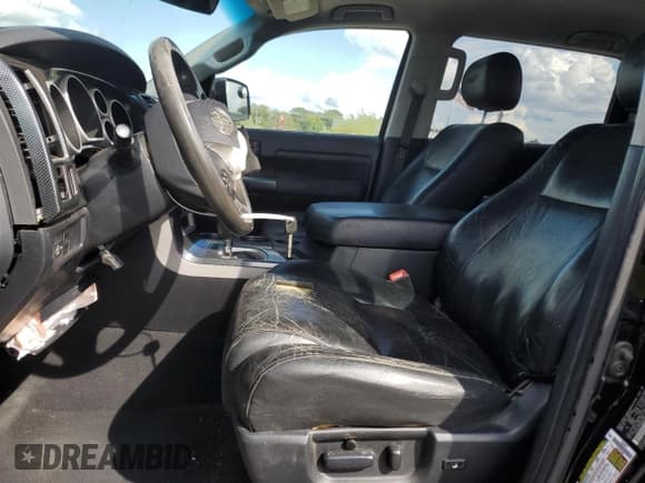 ✅ 2010 Toyota Tundra • VIN: 5TFEY5F14AX097871 • Lot: 85742375. Listed on Copart with 319,866 mi. Free auction sales archive from the USA and detailed vehicle history report at DreamBid. Image 7.