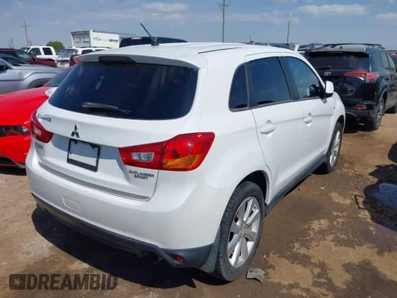 2013 Mitsubishi Outlander ES с VIN 4A4AP3AU4DE011667, выставлен на аукционе IAAI как лот 42988034 с пробегом 128 516 миль миль и . История ставок и продаж доступна на DreamBid. Изображение 4.