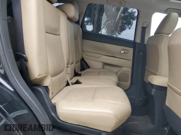 2017 Mitsubishi Outlander SE с VIN JA4AD3A38HZ005774, выставлен на аукционе Copart как лот 82360745 с пробегом 137 158 миль миль и Списание • Salvage title. История ставок и продаж доступна на DreamBid. Изображение 11.