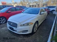 ✅ 2013 Jaguar XJ • VIN: SAJWJ1CD7D8V49599 • Lot: 43230675. Wystawiony na Copart z przebiegiem 133 163 mil. Bezpłatny archiwum sprzedaży aukcyjnych z USA i szczegółowy raport historii pojazdu na DreamBid. Zdjęcie 2.