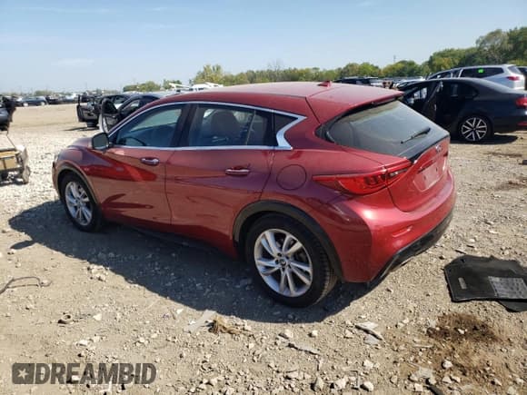 ✅ 2018 Infiniti QX30 Essential • VIN: SJKCH5CP7JA059986 • Lot: 81853595. Wystawiony na Copart z przebiegiem 102 816 mil. Bezpłatny archiwum sprzedaży aukcyjnych z USA i szczegółowy raport historii pojazdu na DreamBid. Zdjęcie 2.