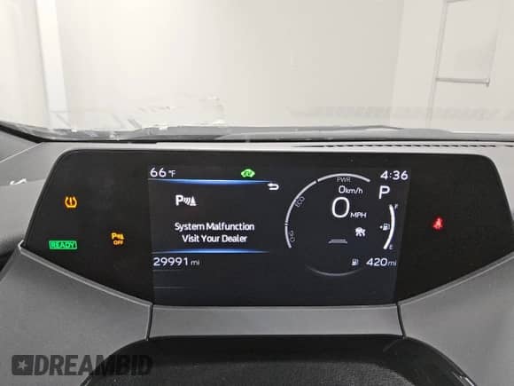 2024 Toyota Prius LE with VIN JTDACAAU3R3023447, listed as a Copart auction lot 87451355 with 29,991 mi miles and Clean title. Bid and sale history available at DreamBid. Image 9.