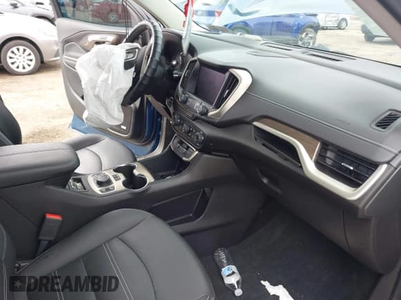 ✅ 2024 GMC Terrain Denali • VIN: 3GKALXEG9RL205962 • Lot: 41957557. Listed on IAAI with 11,256 mi. Free auction sales archive from the USA and detailed vehicle history report at DreamBid. Image 5.