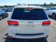 2018 Jeep Grand Cherokee Sterling z VIN 1C4RJFBGXJC267146, wystawiony jako IAAI lot #43411533 z przebiegiem 58 843 mil mil oraz . Historia ofert i sprzedaży dostępna na DreamBid. Obrazek 16.