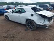✅ 2019 Dodge Challenger R/T • VIN: 2C3CDZBT4KH606434 • Lot: 42982413. Wystawiony na IAAI z przebiegiem 84 591 mil. Bezpłatny archiwum sprzedaży aukcyjnych z USA i szczegółowy raport historii pojazdu na DreamBid. Zdjęcie 3.