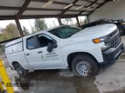 ✅ 2021 Chevrolet Silverado 1500 Work Truck • VIN: 1GCRWAEH1MZ413332 • Lot: 43560933. Wystawiony na IAAI z przebiegiem 87 998 mil. Bezpłatny archiwum sprzedaży aukcyjnych z USA i szczegółowy raport historii pojazdu na DreamBid. Zdjęcie 13.