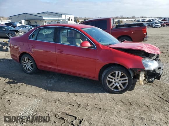 ✅ 2007 Volkswagen Jetta 2.5 • VIN: 3VWRF81K77M056011 • Лот: 84235064. Опубликован ранее на Copart с пробегом 205 749 миль. Бесплатный доступ к архиву аукционных продаж из США и подробный отчёт об истории автомобиля на DreamBid. Изображение 4.