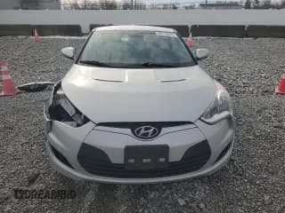 ✅ 2014 Hyundai Veloster • VIN: KMHTC6ADXEU189342 • Lot: 43715045. Wystawiony na Copart z przebiegiem 133 671 mil. Bezpłatny archiwum sprzedaży aukcyjnych z USA i szczegółowy raport historii pojazdu na DreamBid. Zdjęcie 5.