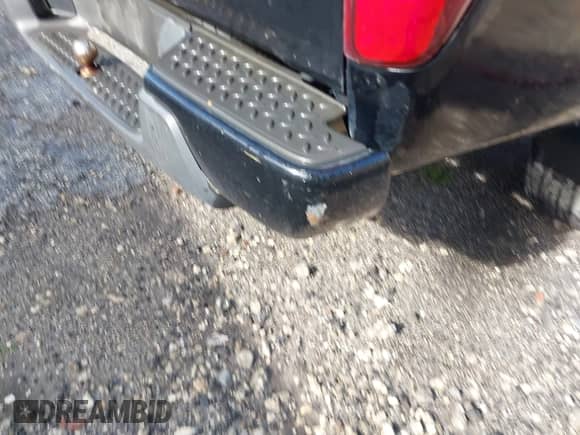 2012 Chevrolet Colorado Work Truck с VIN 1GCESBF94C8151530, выставлен на аукционе IAAI как лот 42595735 с пробегом 248 506 миль миль и . История ставок и продаж доступна на DreamBid. Изображение 18.