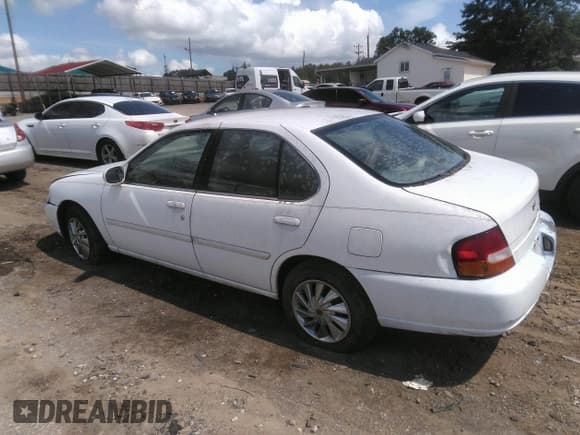 ✅ 1999 Nissan Altima XE • VIN: 1N4DL01D6XC205086 • Lot: 42759303. Listed on IAAI with 279,447 mi. Free auction sales archive from the USA and detailed vehicle history report at DreamBid. Image 3.