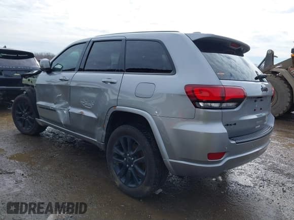 ✅ 2019 Jeep Grand Cherokee Altitude • VIN: 1C4RJFAG2KC563247 • Lot: 41479926. Wystawiony na IAAI z przebiegiem 81 288 mil. Bezpłatny archiwum sprzedaży aukcyjnych z USA i szczegółowy raport historii pojazdu na DreamBid. Zdjęcie 3.