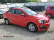 2015 Chevrolet Sonic LT z VIN 1G1JC5SG3F4139150, wystawiony jako Copart lot #67015864 z przebiegiem 39 057 mil mil oraz Szkoda całkowita • Salvage title. Historia ofert i sprzedaży dostępna na DreamBid. Obrazek 4.