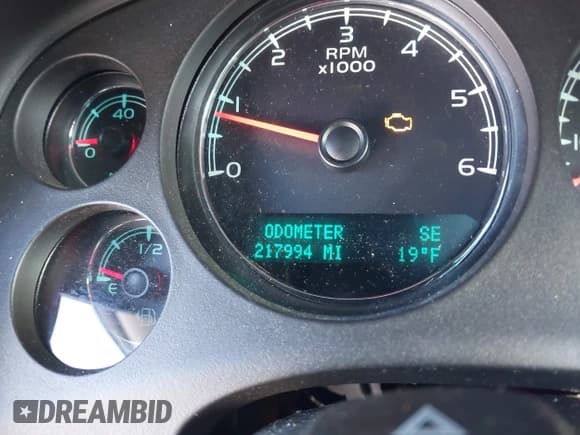 ✅ 2010 GMC Yukon • VIN: 1GKUKAE01AR114889 • Lot: 43828218. Wystawiony na IAAI z przebiegiem 217 994 mil. Bezpłatny archiwum sprzedaży aukcyjnych z USA i szczegółowy raport historii pojazdu na DreamBid. Zdjęcie 15.