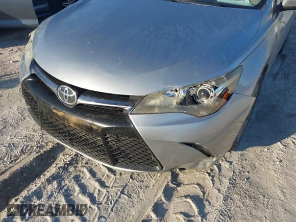 ✅ 2015 Toyota Camry SE • VIN: 4T1BF1FK7FU954389 • Lot: 43426209. Wystawiony na IAAI z przebiegiem 191 390 mil. Bezpłatny archiwum sprzedaży aukcyjnych z USA i szczegółowy raport historii pojazdu na DreamBid. Zdjęcie 6.