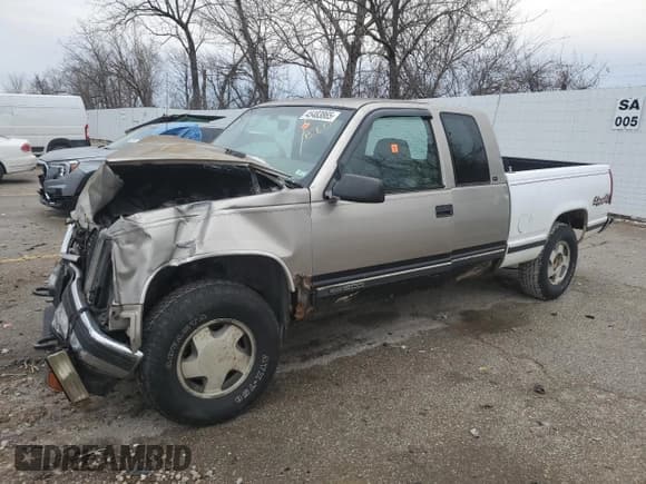 ✅ 1998 GMC Sierra 1500 • VIN: 2GTEK19R1W1542387 • Лот: 45483865. Опубликован ранее на Copart с пробегом 209 839 миль. Бесплатный доступ к архиву аукционных продаж из США и подробный отчёт об истории автомобиля на DreamBid. Изображение 1.