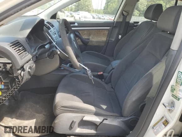 ✅ 2008 Volkswagen Jetta S • VIN: 3VWJM71K68M182536 • Lot: 82146605. Listed on Copart with 127,602 mi. Free auction sales archive from the USA and detailed vehicle history report at DreamBid. Image 7.