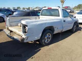 ✅ 1999 Dodge Dakota SLT • VIN: 1B7FL26X1XS190195 • Lot: 41355250. Wystawiony na IAAI z przebiegiem 223 174 mil. Bezpłatny archiwum sprzedaży aukcyjnych z USA i szczegółowy raport historii pojazdu na DreamBid. Zdjęcie 4.