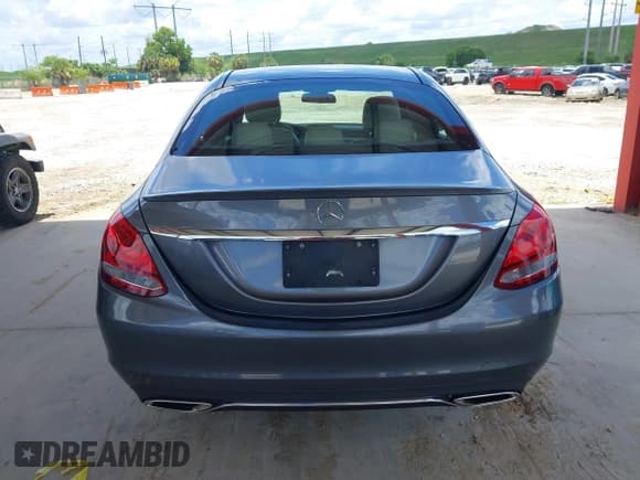 ✅ 2018 Mercedes-Benz C 300 • VIN: WDDWF4JB5JR336567 • Lot: 42435540. Listed on IAAI with 79,450 mi. Free auction sales archive from the USA and detailed vehicle history report at DreamBid. Image 16.