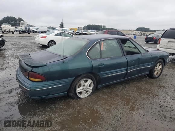 ✅ 1999 Pontiac Bonneville SE • VIN: 1G2HX52K4XH223068 • Lot: 44743945. Wystawiony na Copart z przebiegiem 183 356 mil. Bezpłatny archiwum sprzedaży aukcyjnych z USA i szczegółowy raport historii pojazdu na DreamBid. Zdjęcie 3.