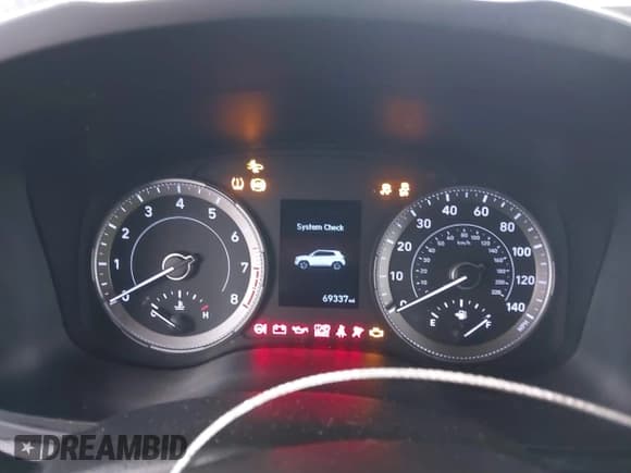 ✅ 2020 Hyundai Venue SE • VIN: KMHRB8A35LU027082 • Lot: 41603923. Listed on IAAI with 69,337 mi. Free auction sales archive from the USA and detailed vehicle history report at DreamBid. Image 7.