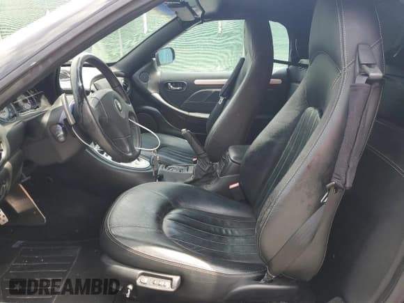 ✅ 2005 Maserati Spyder • VIN: ZAMBB18A150016507 • Лот: 61951374. Опубликован ранее на Copart с пробегом 25 491 миль. Бесплатный доступ к архиву аукционных продаж из США и подробный отчёт об истории автомобиля на DreamBid. Изображение 7.