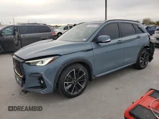 ✅ 2023 Infiniti QX50 Sport • VIN: 3PCAJ5FA6PF115972 • Lot: 84494994. Wystawiony na Copart z przebiegiem 27 121 mil. Bezpłatny archiwum sprzedaży aukcyjnych z USA i szczegółowy raport historii pojazdu na DreamBid. Zdjęcie 1.
