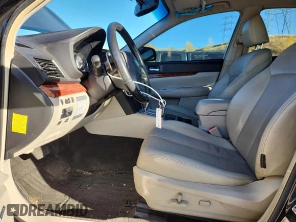 ✅ 2012 Subaru Outback Limited • VIN: 4S4BRDLC1C2271696 • Lot: 86552985. Wystawiony na Copart z przebiegiem 192 266 mil. Bezpłatny archiwum sprzedaży aukcyjnych z USA i szczegółowy raport historii pojazdu na DreamBid. Zdjęcie 7.