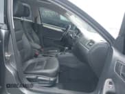 ✅ 2015 Volkswagen Jetta SE • VIN: 3VWD17AJ8FM306963 • Lot: 43744776. Wystawiony na IAAI z przebiegiem 59 710 mil. Bezpłatny archiwum sprzedaży aukcyjnych z USA i szczegółowy raport historii pojazdu na DreamBid. Zdjęcie 5.