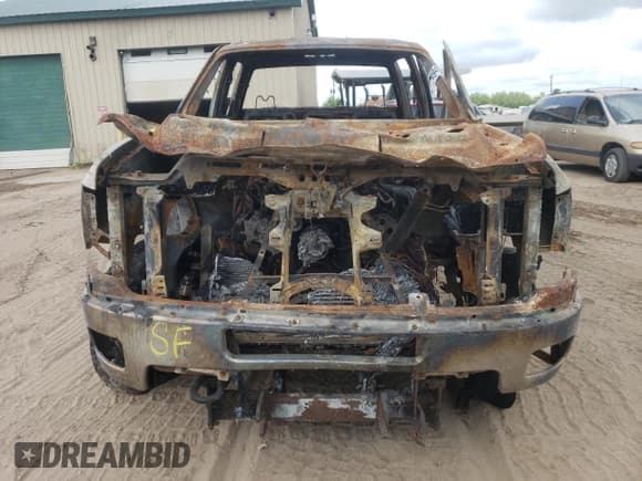 ✅ 2011 Chevrolet Silverado 2500HD LTZ • VIN: 1GC1KYC86BF118696 • Lot: 64945004. Wystawiony na Copart z przebiegiem Nie podano. Bezpłatny archiwum sprzedaży aukcyjnych z USA i szczegółowy raport historii pojazdu na DreamBid. Zdjęcie 5.