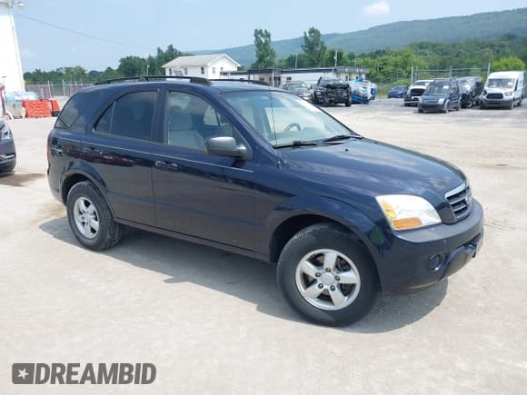 ✅ 2008 Kia Sorento LX • VIN: KNDJC735785810266 • Lot: 42950060. Listed on IAAI with 117,814 mi. Free auction sales archive from the USA and detailed vehicle history report at DreamBid. Image 1.