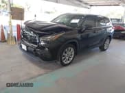 ✅ 2020 Toyota Highlander Limited • VIN: 5TDYZRAH7LS015548 • Lot: 43643233. Wystawiony na IAAI z przebiegiem 89 050 mil. Bezpłatny archiwum sprzedaży aukcyjnych z USA i szczegółowy raport historii pojazdu na DreamBid. Zdjęcie 2.