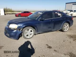 ✅ 2013 Dodge Avenger SE • VIN: 1C3CDZAB9DN687787 • Лот: 74395074. Опубликован ранее на Copart с пробегом 161 172 миль. Бесплатный доступ к архиву аукционных продаж из США и подробный отчёт об истории автомобиля на DreamBid. Изображение 1.