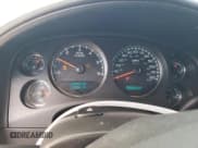 ✅ 2008 Chevrolet Suburban LTZ • VIN: 1GNFK16388J122713 • Lot: 69720454. Wystawiony na Copart z przebiegiem 182 208 mil. Bezpłatny archiwum sprzedaży aukcyjnych z USA i szczegółowy raport historii pojazdu na DreamBid. Zdjęcie 9.