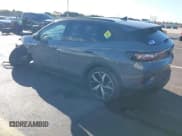 ✅ 2023 Volkswagen ID.4 S • VIN: 1V25MPE88PC040755 • Lot: 43454884. Wystawiony na IAAI z przebiegiem 8 117 mil. Bezpłatny archiwum sprzedaży aukcyjnych z USA i szczegółowy raport historii pojazdu na DreamBid. Zdjęcie 3.