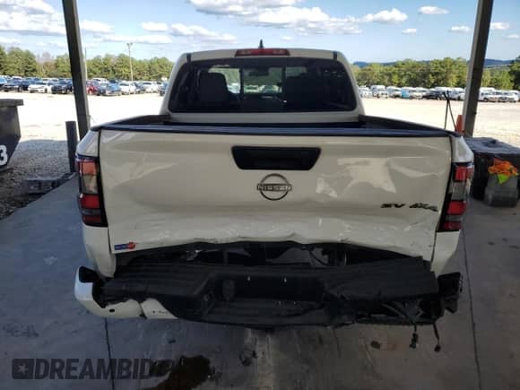 2022 Nissan Frontier SV with VIN 1N6ED1EK0NN689989, listed as a Copart auction lot 81862955 with 30,152 mi miles and Salvage title. Bid and sale history available at DreamBid. Image 6.