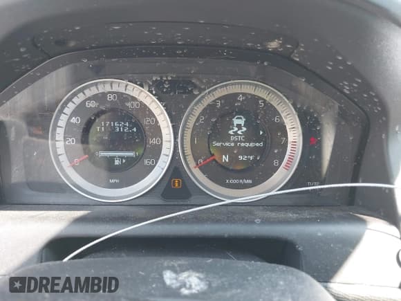 ✅ 2013 Volvo XC60 T6 • VIN: YV4902DZ4D2440564 • Lot: 39893350. Listed on IAAI with 171,624 mi. Free auction sales archive from the USA and detailed vehicle history report at DreamBid. Image 7.