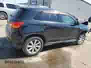 2015 Mitsubishi Outlander ES с VIN 4A4AP3AW7FE041721, выставлен на аукционе Copart как лот 80545725 с пробегом 266 294 миль миль и Списание • Salvage title. История ставок и продаж доступна на DreamBid. Изображение 3.