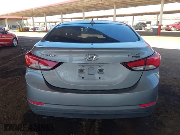 ✅ 2014 Hyundai Elantra SE • VIN: KMHDH4AE0EU118072 • Lot: 43535972. Listed on IAAI with 86,571 mi. Free auction sales archive from the USA and detailed vehicle history report at DreamBid. Image 16.