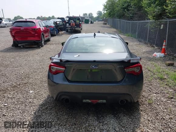 ✅ 2020 Subaru BRZ Limited • VIN: JF1ZCAC17L9700385 • Lot: 42769537. Listed on IAAI with 61,433 mi. Free auction sales archive from the USA and detailed vehicle history report at DreamBid. Image 16.
