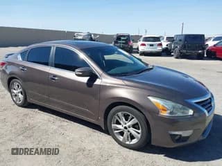 ✅ 2014 Nissan Altima S • VIN: 1N4AL3AP5EN214863 • Lot: 43206658. Listed on IAAI with 102,151 mi. Free auction sales archive from the USA and detailed vehicle history report at DreamBid. Image 1.