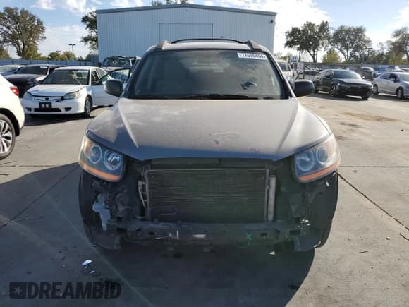 ✅ 2010 Hyundai Santa Fe GLS • VIN: 5NMSGDAB7AH365837 • Лот: 77695494. Опубликован ранее на Copart с пробегом 204 481 миль. Бесплатный доступ к архиву аукционных продаж из США и подробный отчёт об истории автомобиля на DreamBid. Изображение 5.