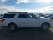 ✅ 2023 Ford Expedition Max Limited • VIN: 1FMJK2A8XPEA15757 • Lot: 41657197. Wystawiony na IAAI z przebiegiem 56 839 mil. Bezpłatny archiwum sprzedaży aukcyjnych z USA i szczegółowy raport historii pojazdu na DreamBid. Zdjęcie 13.