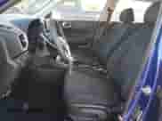 ✅ 2021 Hyundai Venue SE • VIN: KMHRB8A3XMU066316 • Лот: 80765954. Размещён на Copart с пробегом 57 257 миль миль. Получите бесплатный доступ к архиву аукционных продаж из США и посмотрите подробный отчёт об истории автомобиля на DreamBid. Изображение 7.