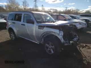 2010 Dodge Nitro SXT с VIN 1D4PU5GK3AW134705, выставлен на аукционе Copart как лот 79857434 с пробегом Не указан миль и Списание • Salvage title. История ставок и продаж доступна на DreamBid. Изображение 4.