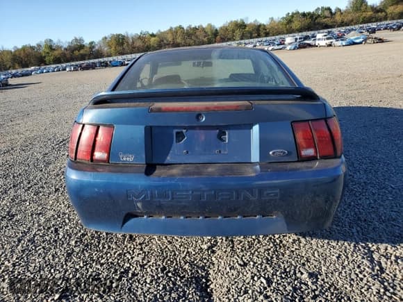✅ 2000 Ford Mustang • VIN: 1FAFP4042YF209173 • Lot: 86794845. Listed on Copart with 188,755 mi. Free auction sales archive from the USA and detailed vehicle history report at DreamBid. Image 6.