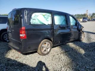 ✅ 2018 Mercedes-Benz Metris Passenger • VIN: WD4PG2EE9J3346869 • Lot: 48750993. Wystawiony na Copart z przebiegiem Nie podano. Bezpłatny archiwum sprzedaży aukcyjnych z USA i szczegółowy raport historii pojazdu na DreamBid. Zdjęcie 3.
